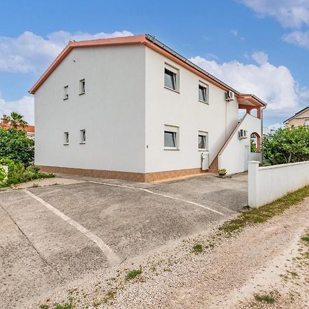 Beautiful Apartment In Vir With Wifi Exterior photo